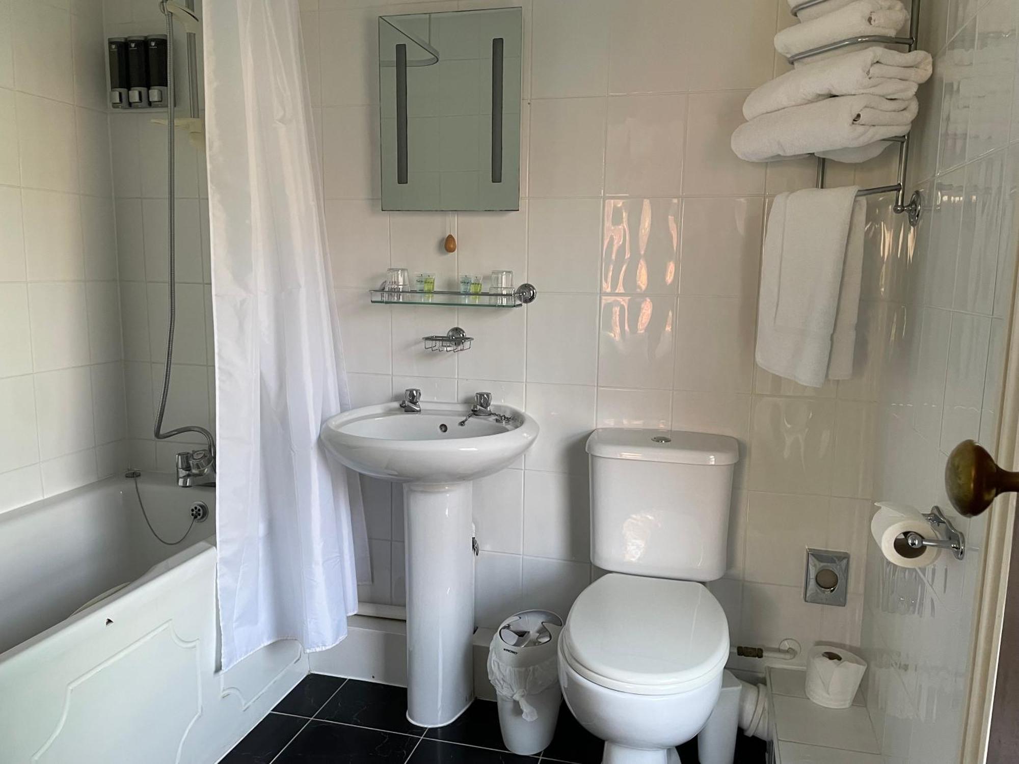 Keats Green Hotel Shanklin Esterno foto
