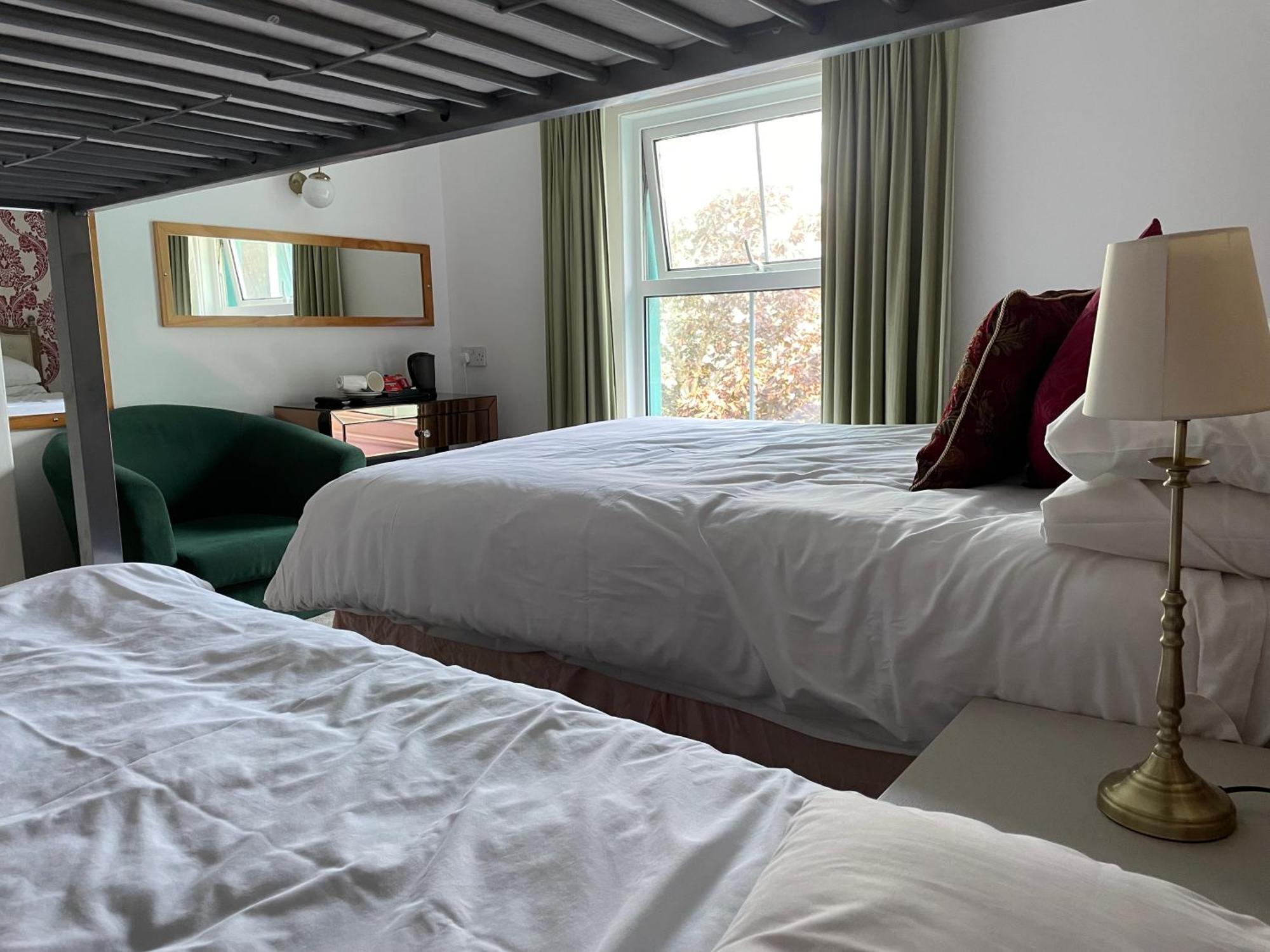 Keats Green Hotel Shanklin Esterno foto