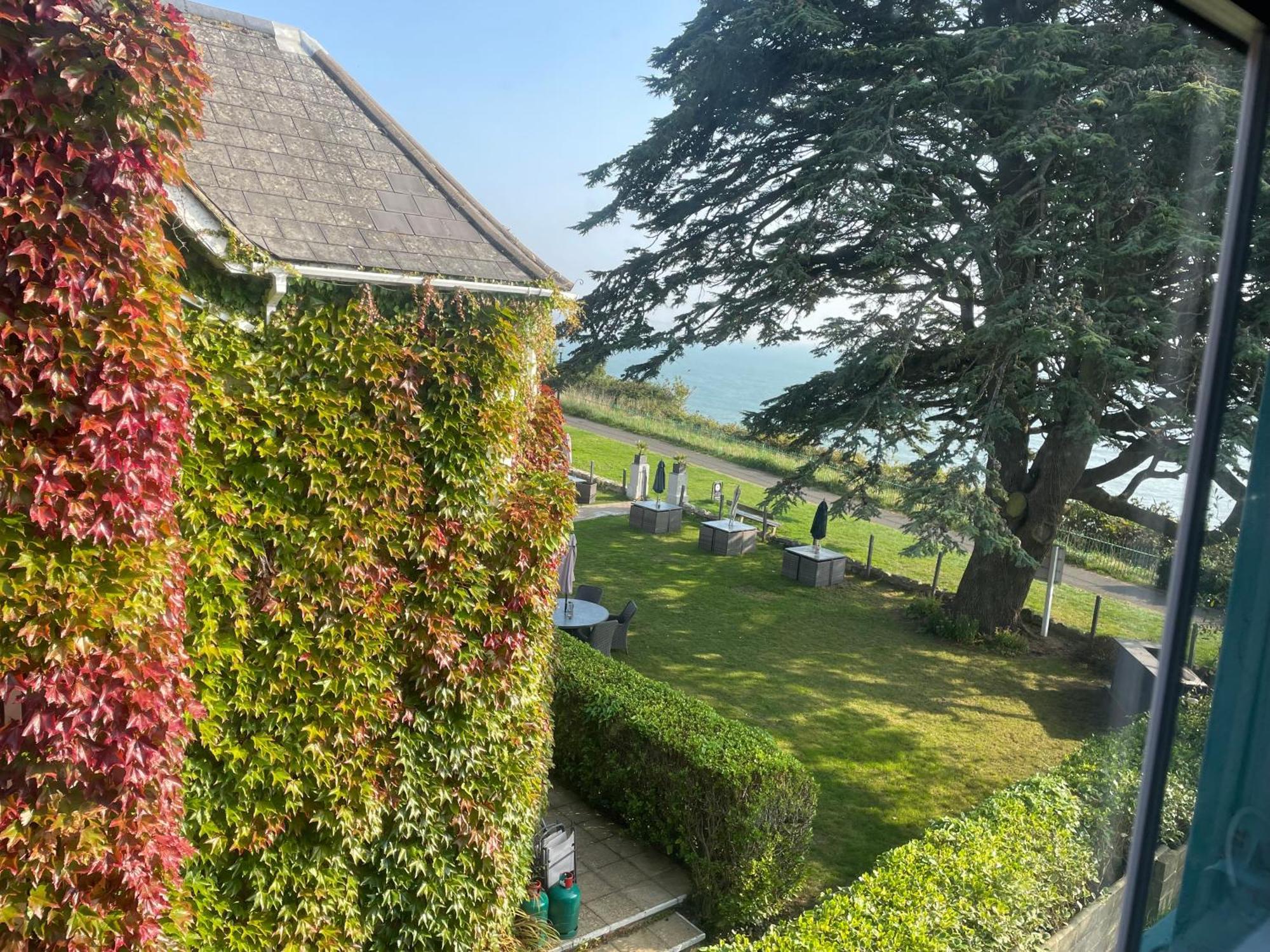 Keats Green Hotel Shanklin Esterno foto