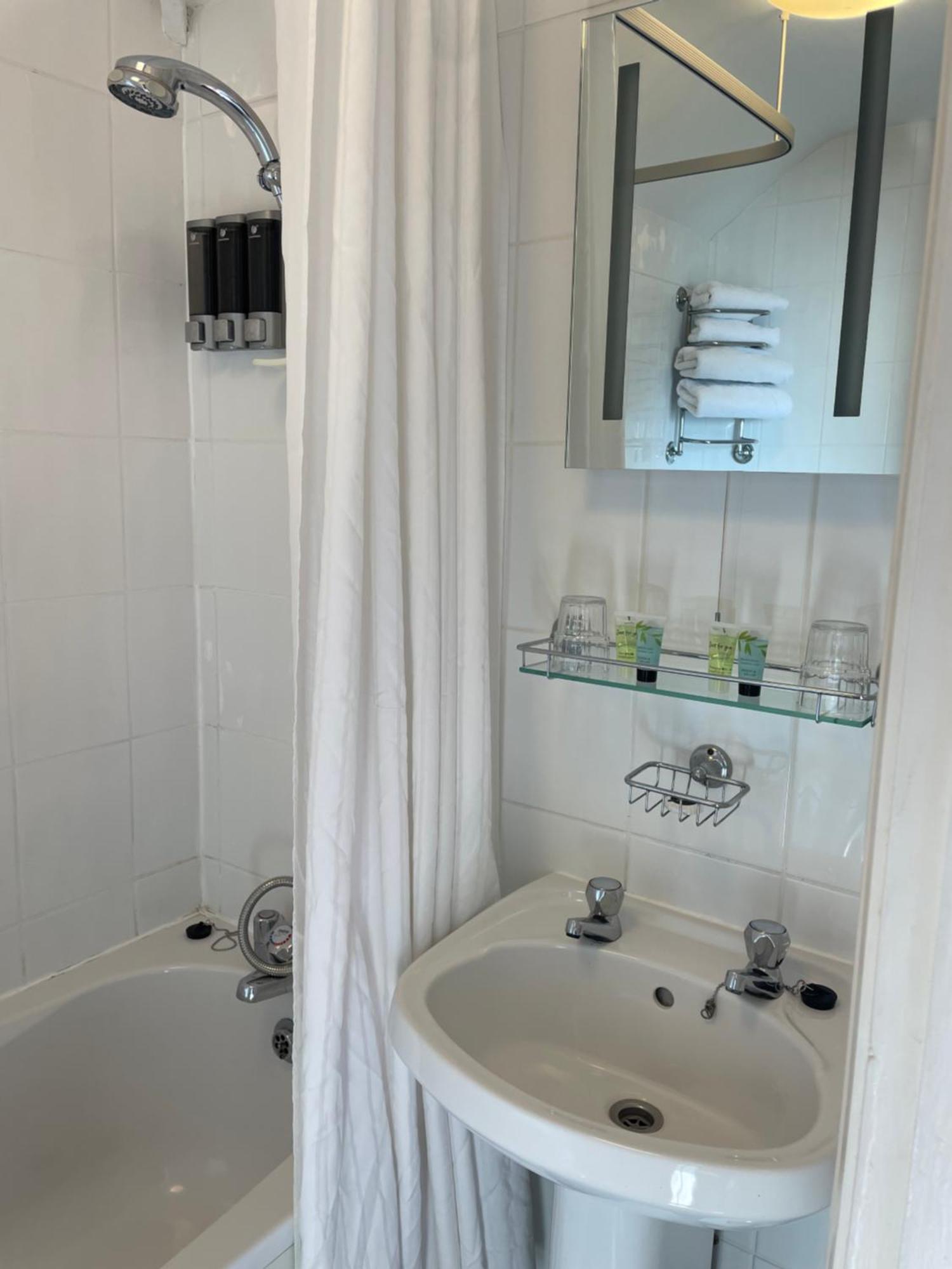 Keats Green Hotel Shanklin Esterno foto