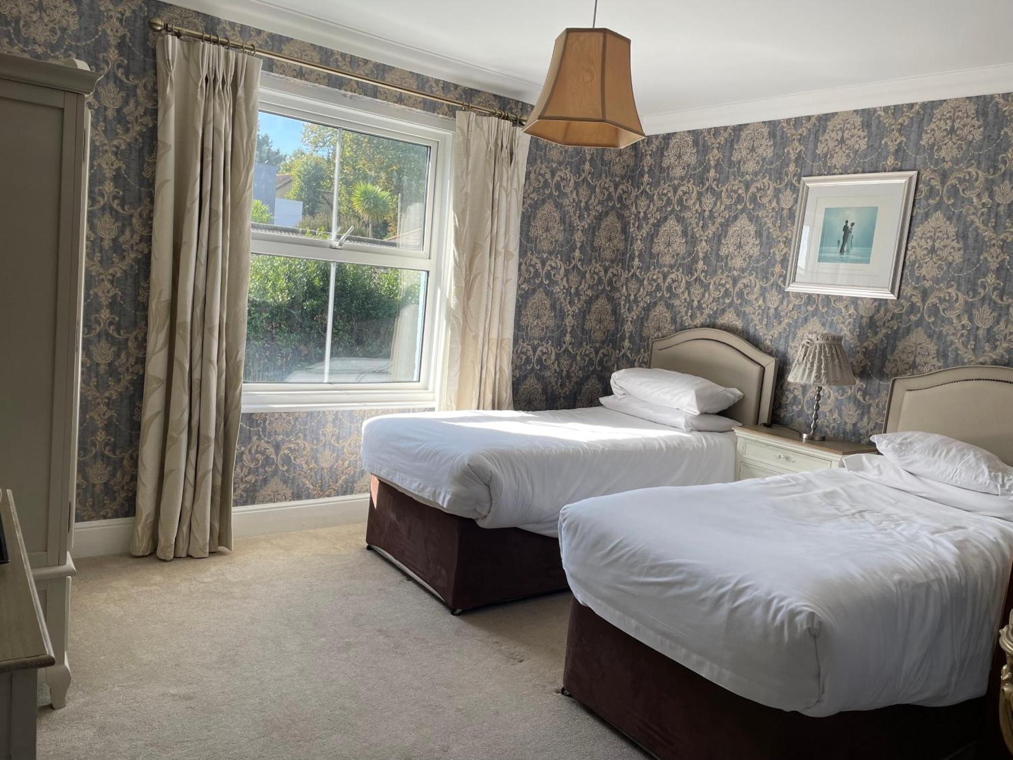 Keats Green Hotel Shanklin Esterno foto
