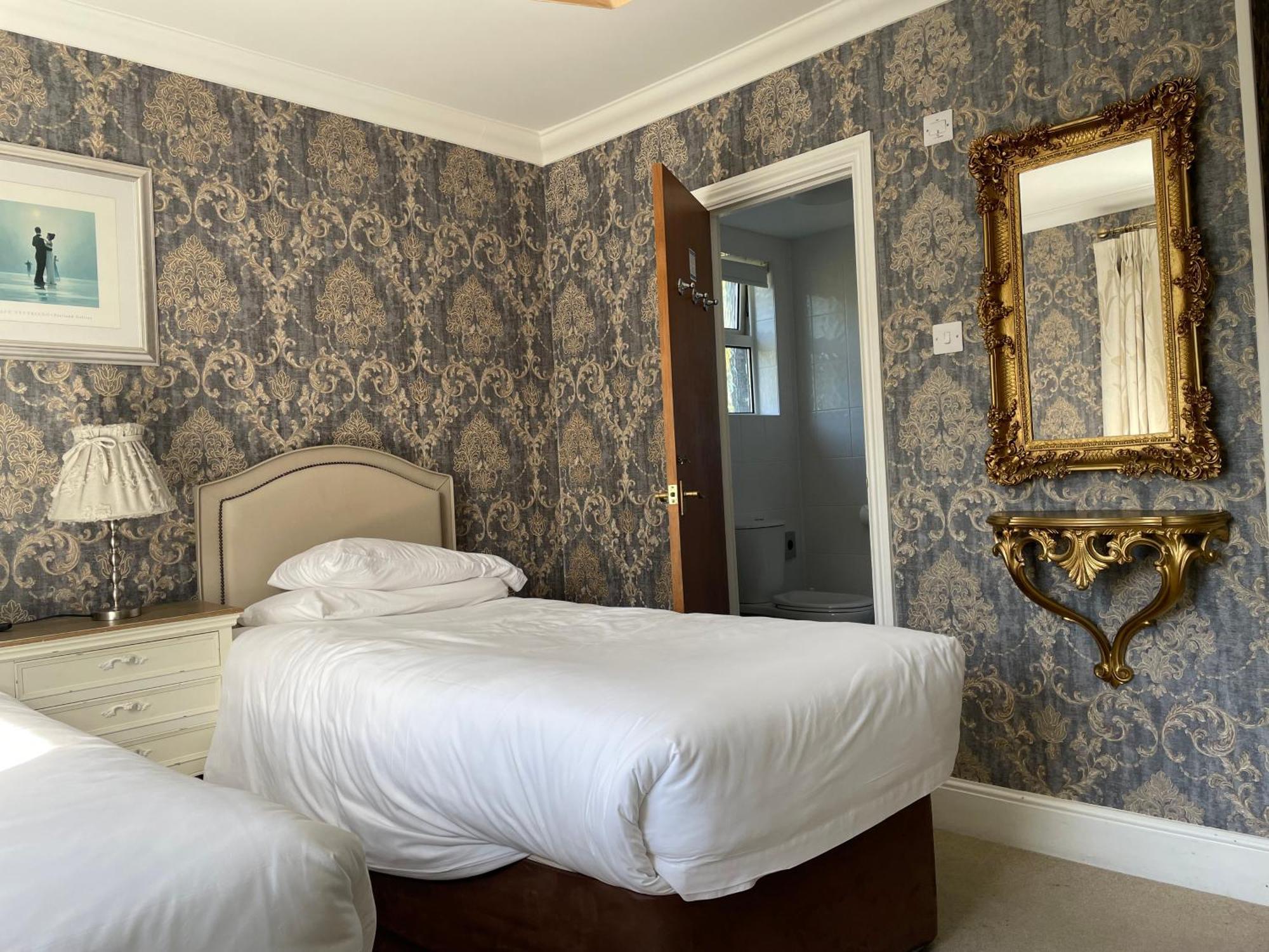 Keats Green Hotel Shanklin Esterno foto